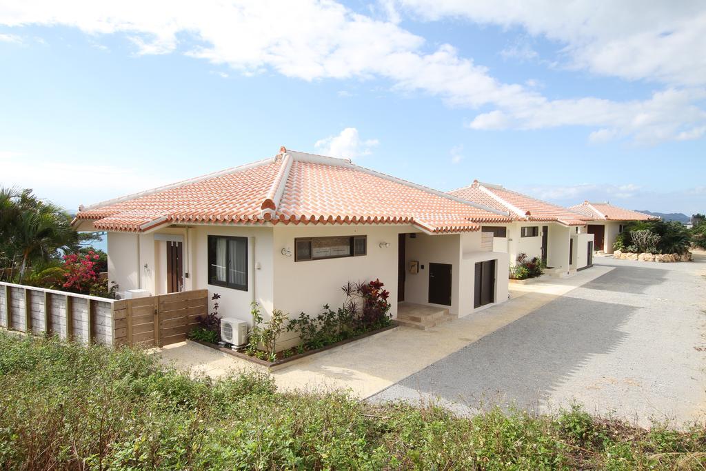 Ocean Hills Kouri Hotell Nakijin Exteriör bild