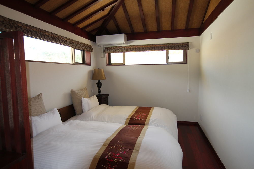 Ocean Hills Kouri Hotell Nakijin Exteriör bild