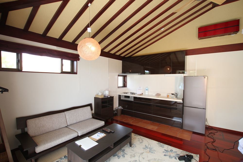 Ocean Hills Kouri Hotell Nakijin Exteriör bild