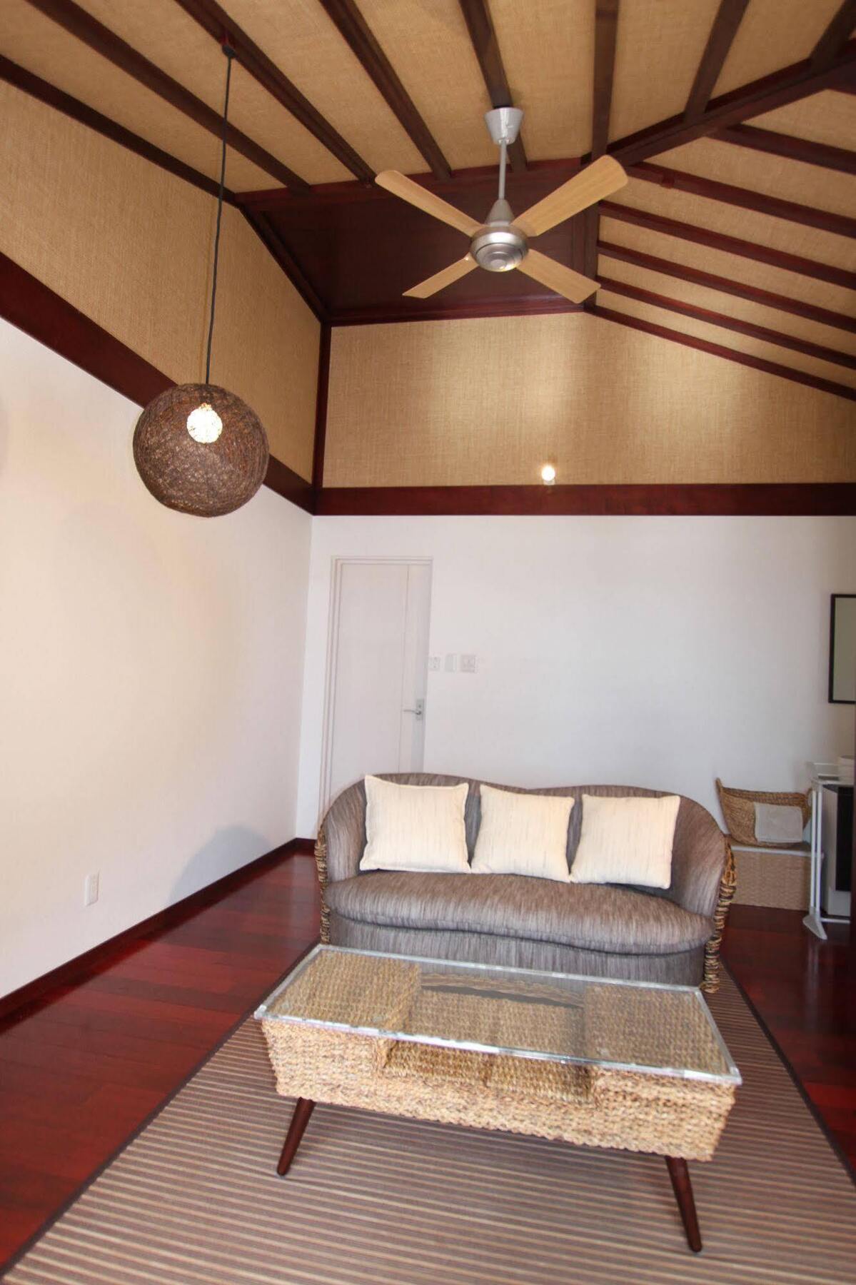Ocean Hills Kouri Hotell Nakijin Exteriör bild
