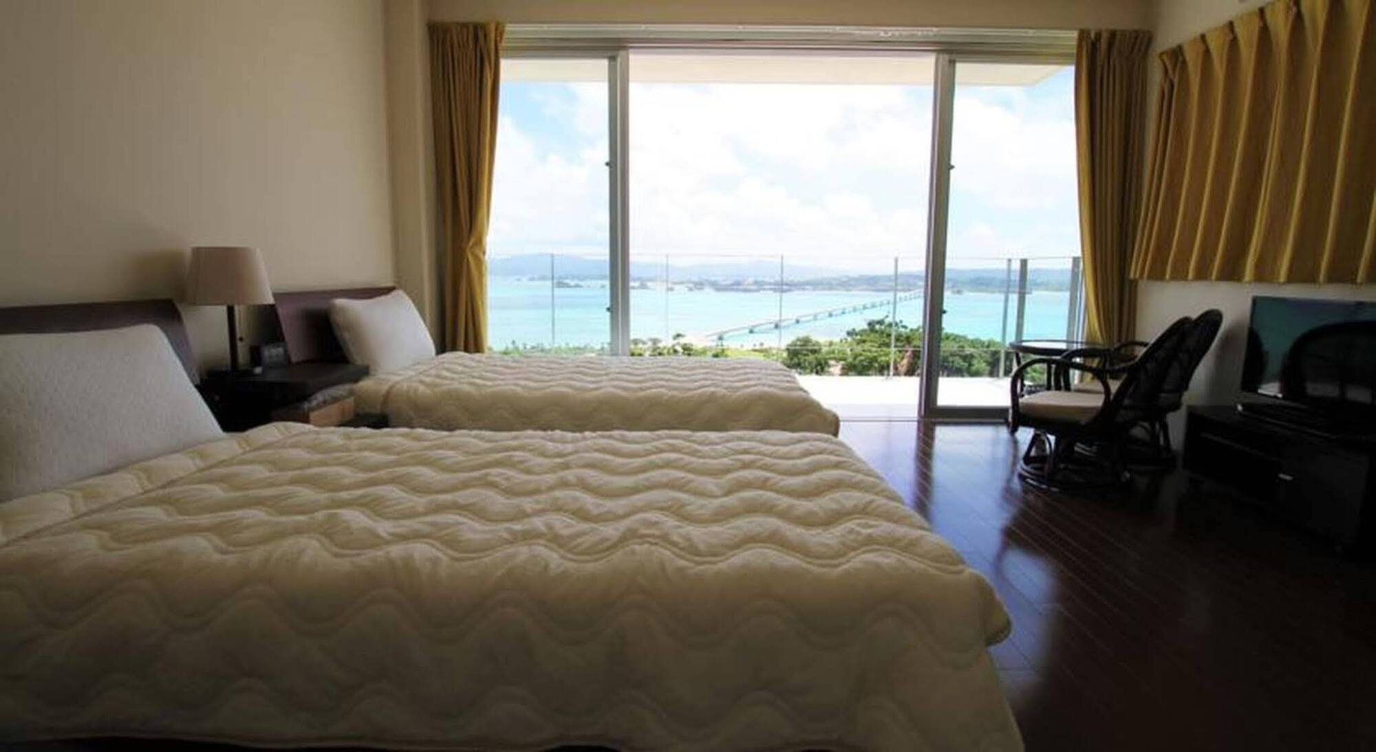 Ocean Hills Kouri Hotell Nakijin Exteriör bild